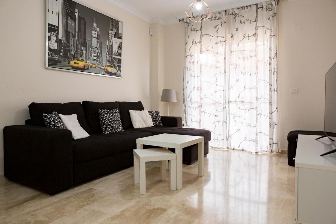 Апартаменти Apartamento Malaga Jalon Екстер'єр фото