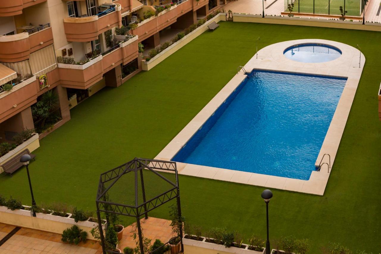 Апартаменти Apartamento Malaga Jalon Екстер'єр фото
